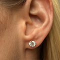 Round Studs