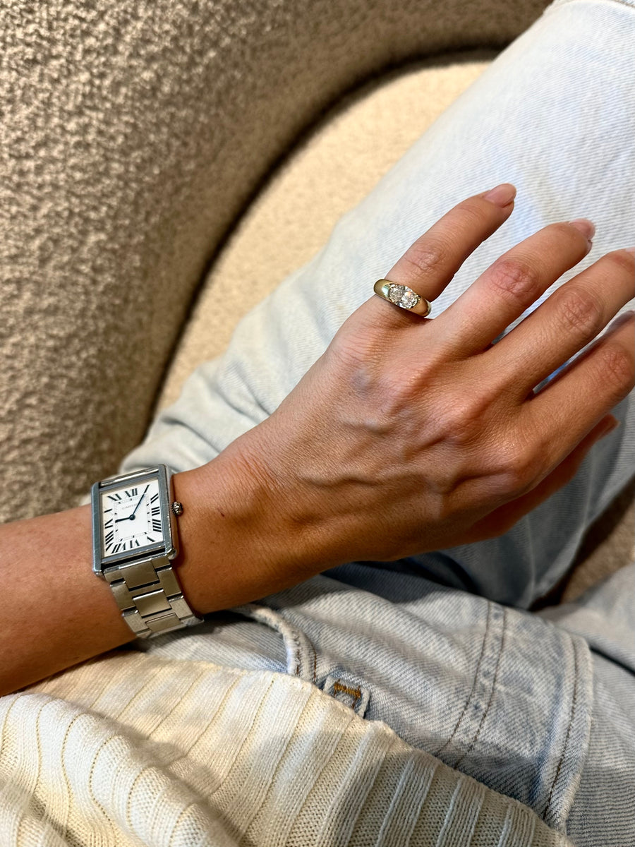 Oval Half Bezel