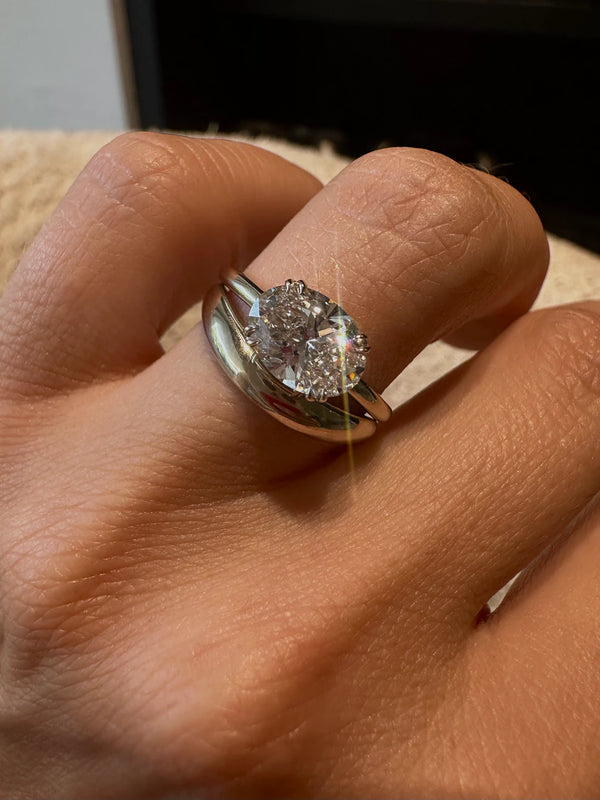 Curve Ring
