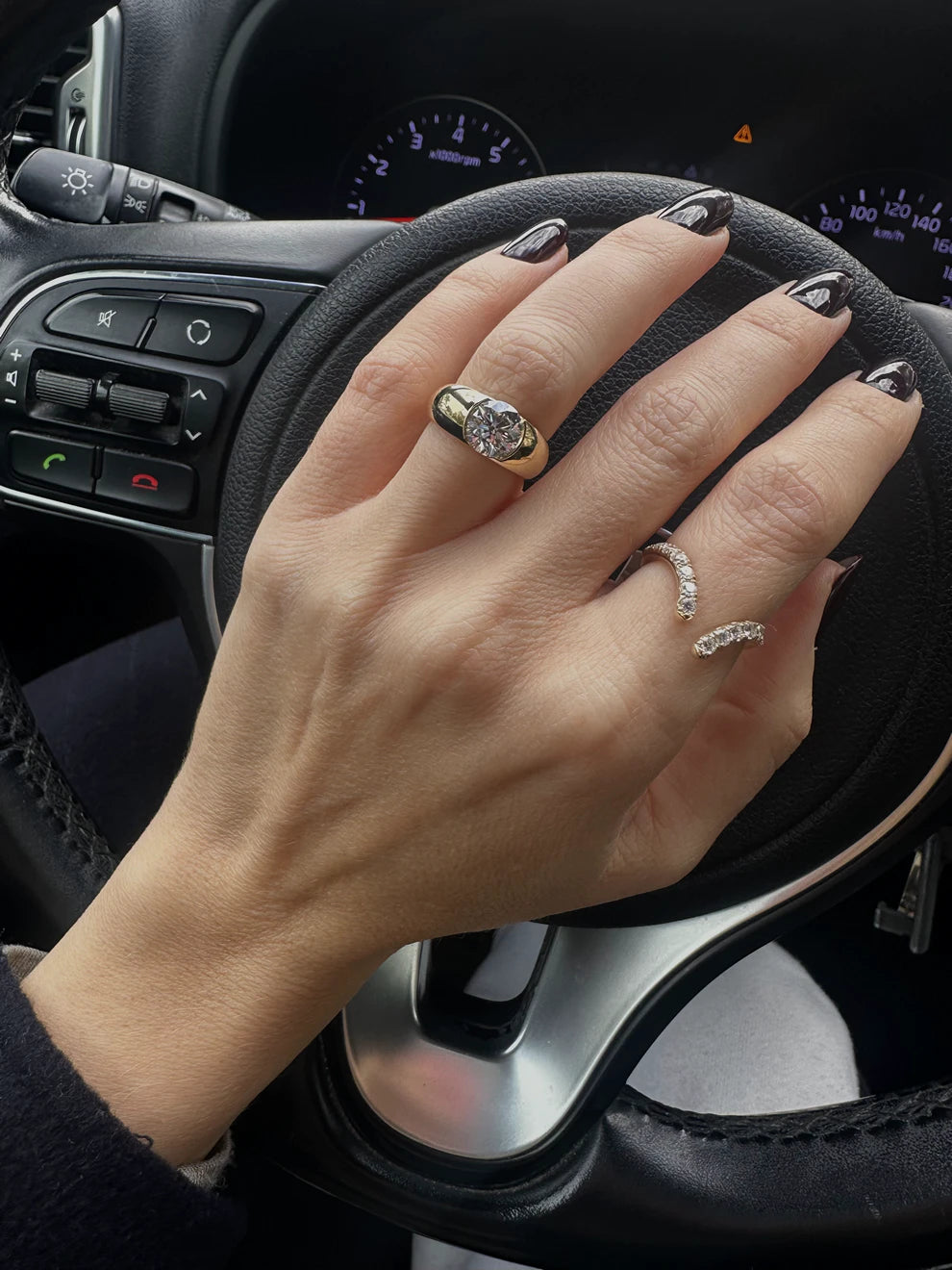 Round Half Bezel